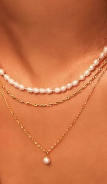 Pearl Drop Necklace